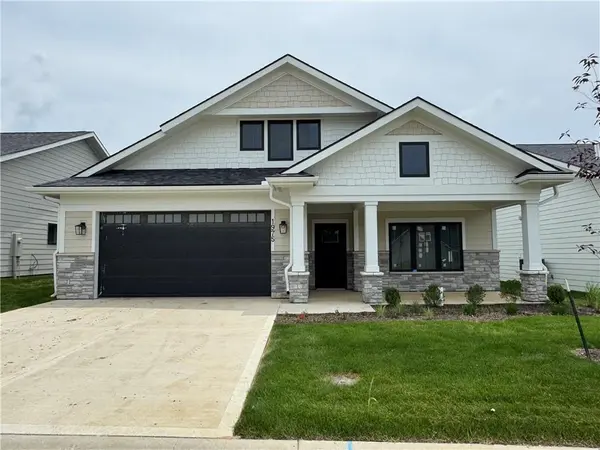 1975 Harvest RD,  Liberty,  MO 64068