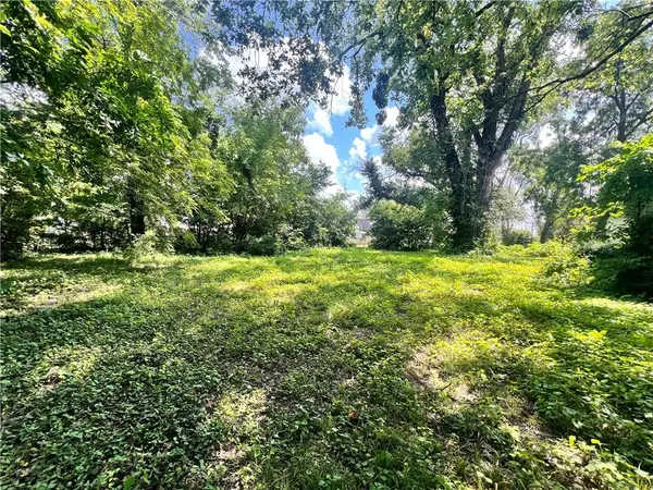 120 W 3rd ST, Adrian, MO 64720