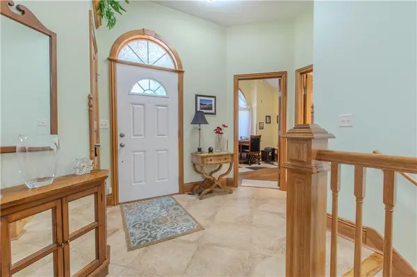 22604 Vincent ST, Peculiar, MO 64078