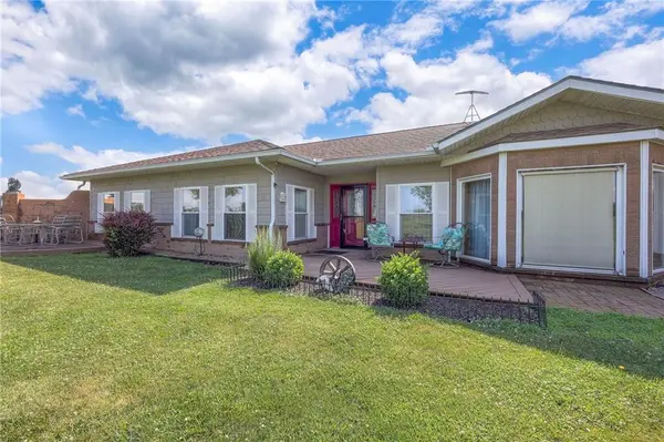 10804 Wellman RD, Mclouth, KS 66054