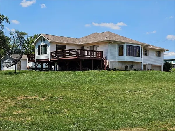 19910 Lamar AVE, Stilwell, KS 66085