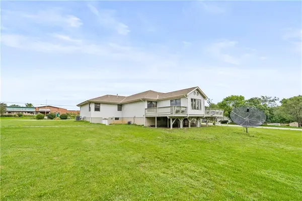 19910 Lamar AVE, Stilwell, KS 66085