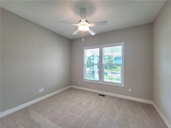 18221 Monrovia ST, Overland Park, KS 66013