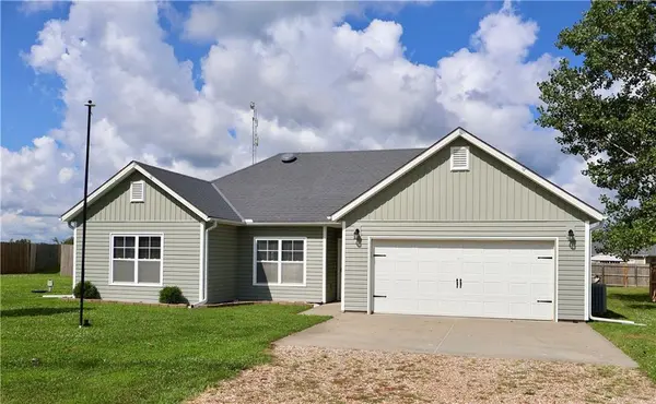 396 SE 981 RD,  Knob Noster,  MO 65336