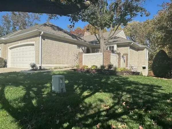 10311 Garnett ST, Overland Park, KS 66214