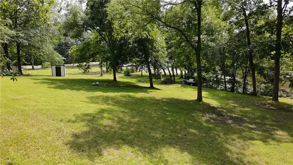 8790 SW Lake Drive DR, Lathrop, MO 64465