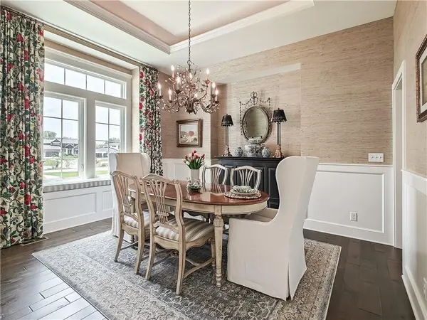 9302 W 167 TER, Overland Park, KS 66085