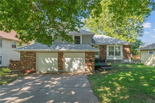 10722 Fremont AVE, Kansas City, MO 64134