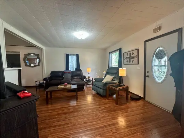 406 E Cherry ST, Skidmore, MO 64487