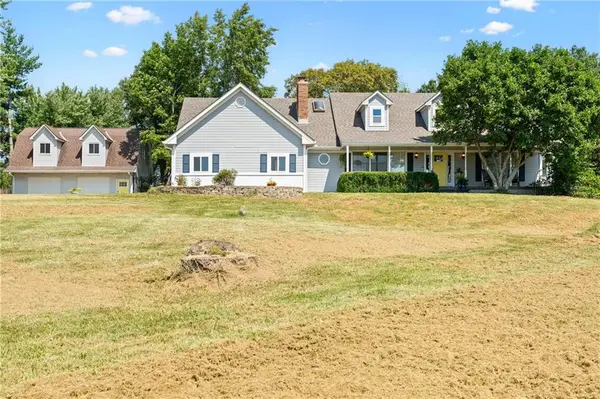 32204 E County Line RD, Pleasant Hill, MO 64080