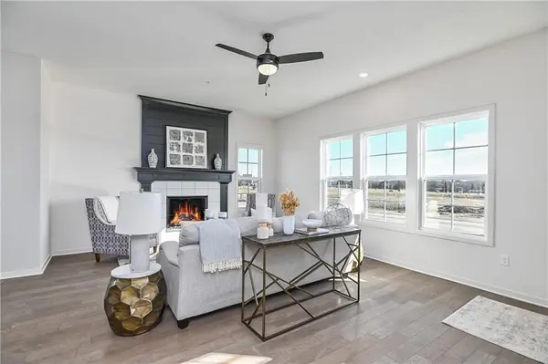 2295 W Dartmouth ST, Olathe, KS 66061