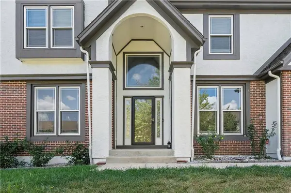 7907 W 154th ST, Overland Park, KS 66223