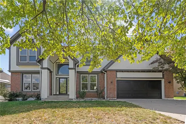 7907 W 154th ST, Overland Park, KS 66223
