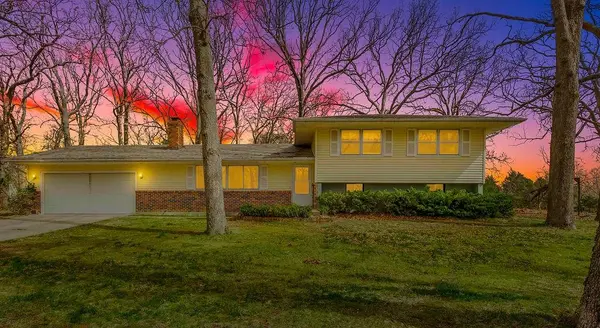 1109 Benckeser RD,  Cole Camp,  MO 65325