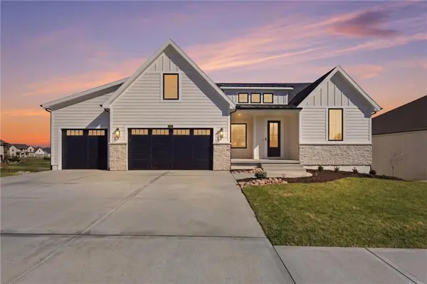 8308 NE 76TH TER, Kansas City, MO 64158