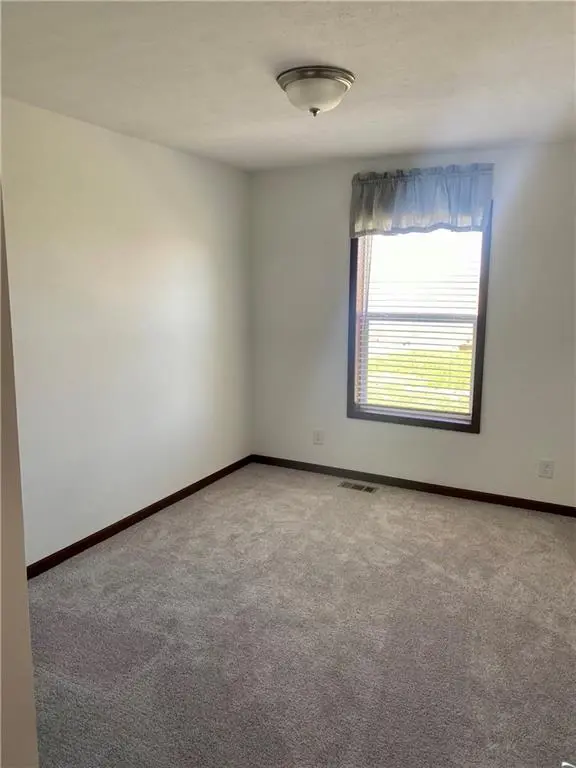 12801 SW Henman RD, Rushville, MO 64484