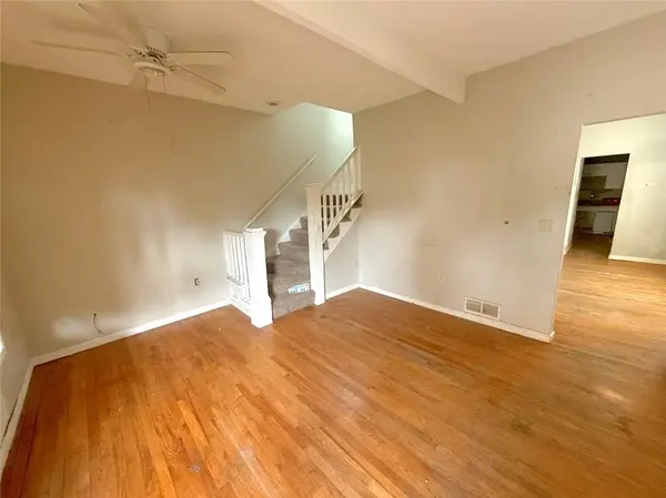 2451 Chelsea AVE, Kansas City, MO 64127