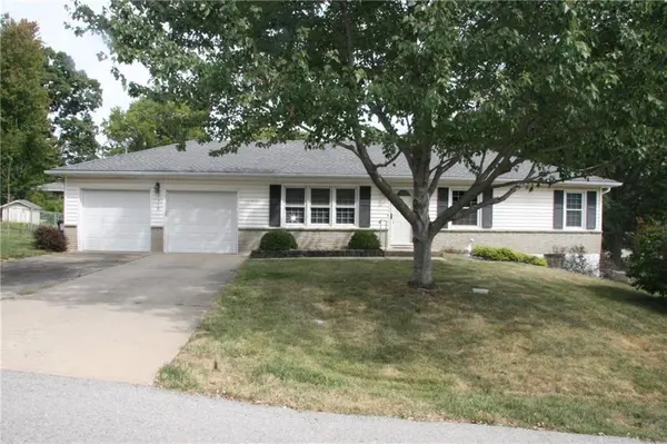 1314 NE 58th ST, Gladstone, MO 64118