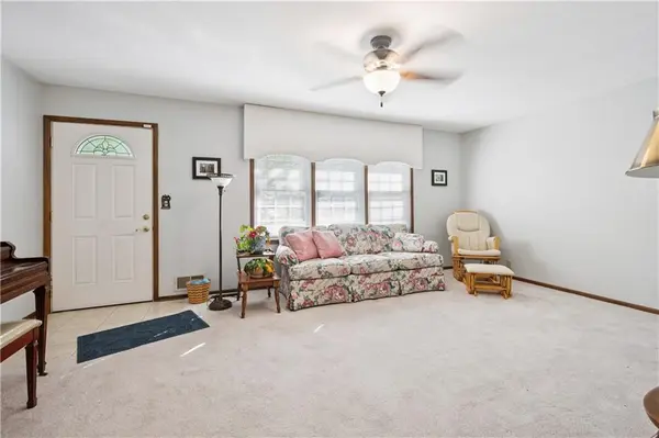 1314 NE 58th ST, Gladstone, MO 64118