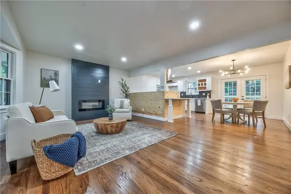 5509 W 50th TER, Roeland Park, KS 66202