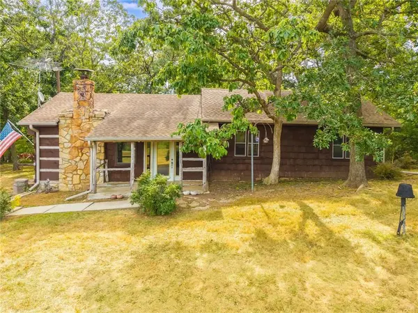 23291 Christian RD, Braymer, MO 64624