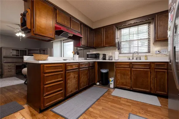 6000 N Wyandotte ST, Kansas City, MO 64118