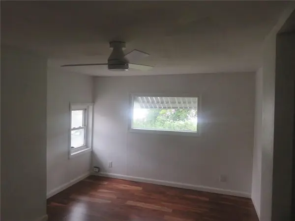 4421 NE WINN RD, Kansas City, MO 64117