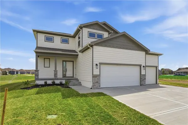 4716 SW 6th TER, Blue Springs, MO 64014