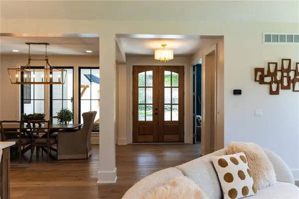 4024 W 73rd ST, Prairie Village, KS 66208