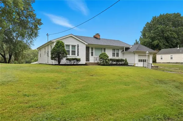 2943 NE Walnut RD, Avondale, MO 64117