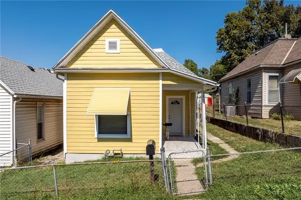 205 E Kansas AVE, St Joseph, MO 64504