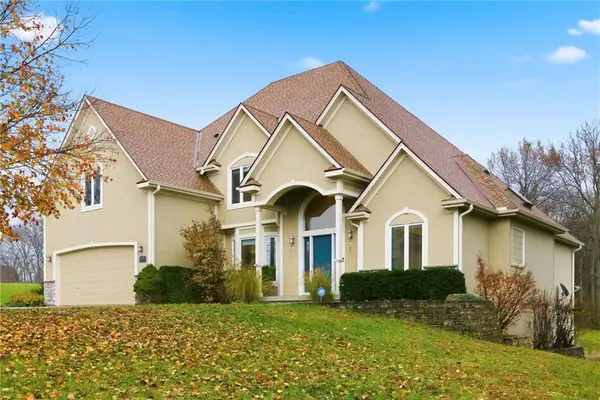 14815 Black Oak DR, Smithville, MO 64089