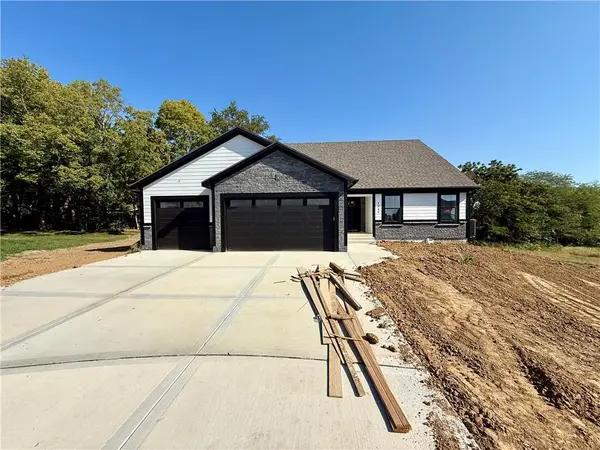 1349 N Holland CT, Independence, MO 64056