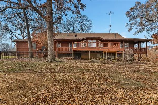 406A 21000 RD, Cherryvale, KS 67335