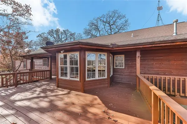 406A 21000 RD, Cherryvale, KS 67335