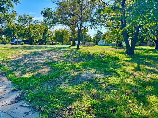 1308 Read ST, Coffeyville, KS 67337