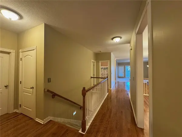21928 W 121 ST, Olathe, KS 66061