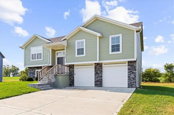 9707 E 222nd ST, Peculiar, MO 64078