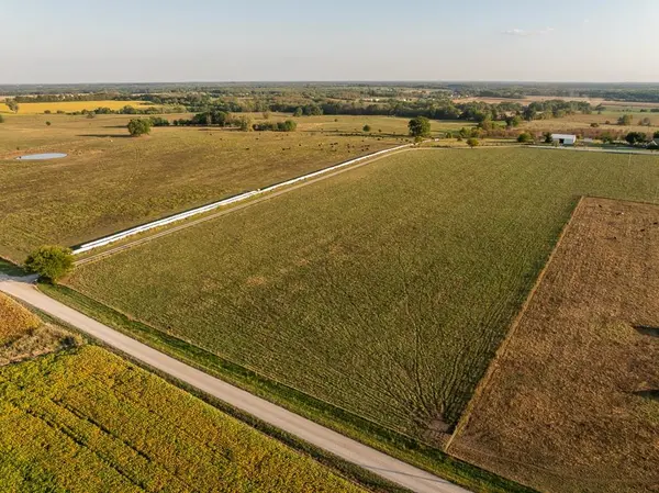 800 NW 950th RD, Blairstown, MO 64726