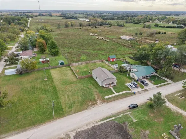 14533 State ST, Mercer, MO 64661