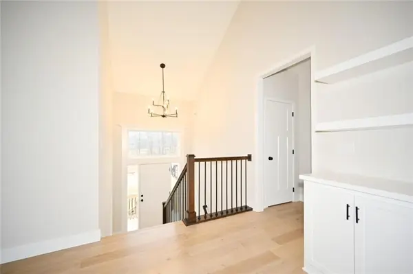 105 Johnson CIR, Dearborn, MO 64439