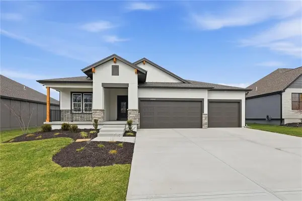 20040 W 226th TER,  Spring Hill,  KS 66083