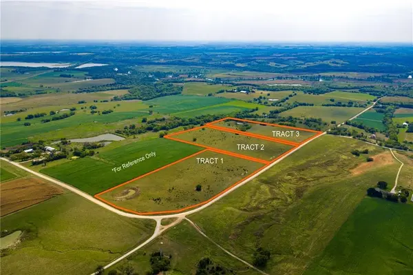 1200b E 100 RD, Berryton, KS 66409