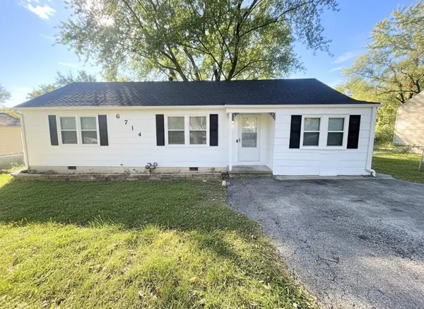 6714 Richmond AVE, Kansas City, MO 64133