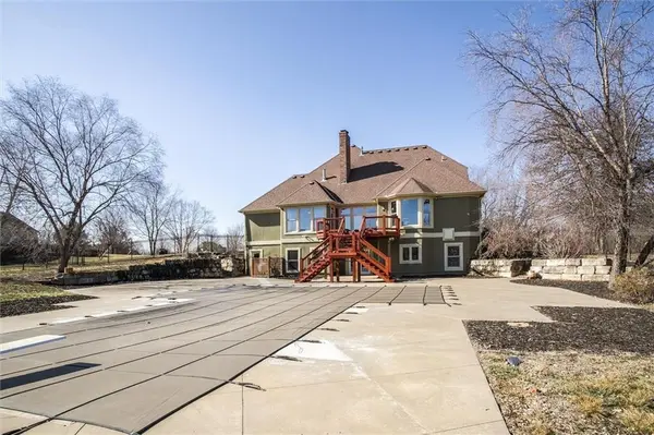 4300 SE Willow Ridge DR, Blue Springs, MO 64014