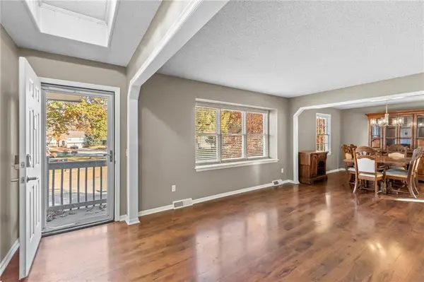 2616 S Whitney AVE, Independence, MO 64057