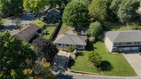 903 Citadel DR, Weston, MO 64098