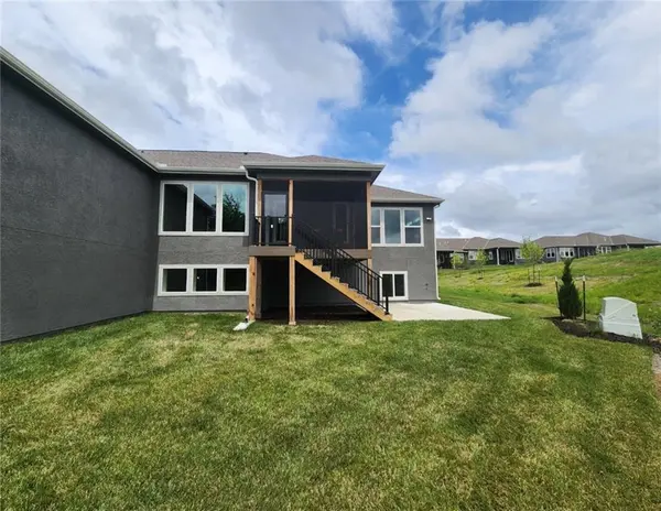 11546 S Olathe View RD, Olathe, KS 66061