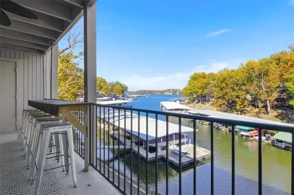 85 Kodiak LN #2C, Lake Ozark, MO 65049