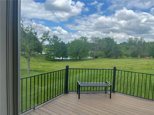 6098 W 295th ST, Louisburg, KS 66053